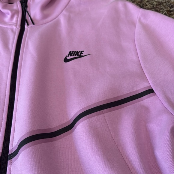 Nike jacket - Picture 2 of 6